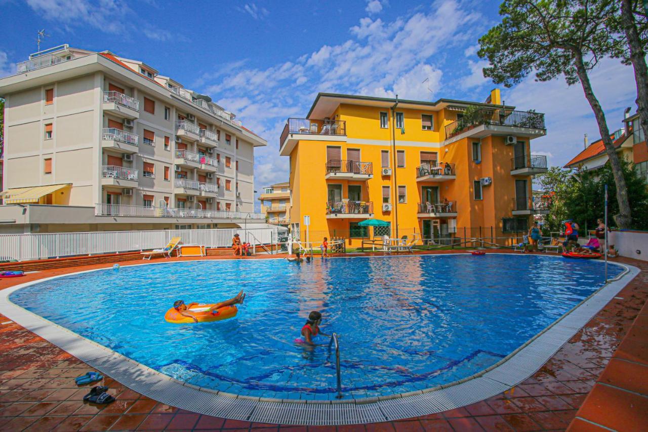 Residences La Rustica & Elite Эраклея-Маре Экстерьер фото